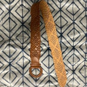 High waisted leather belt